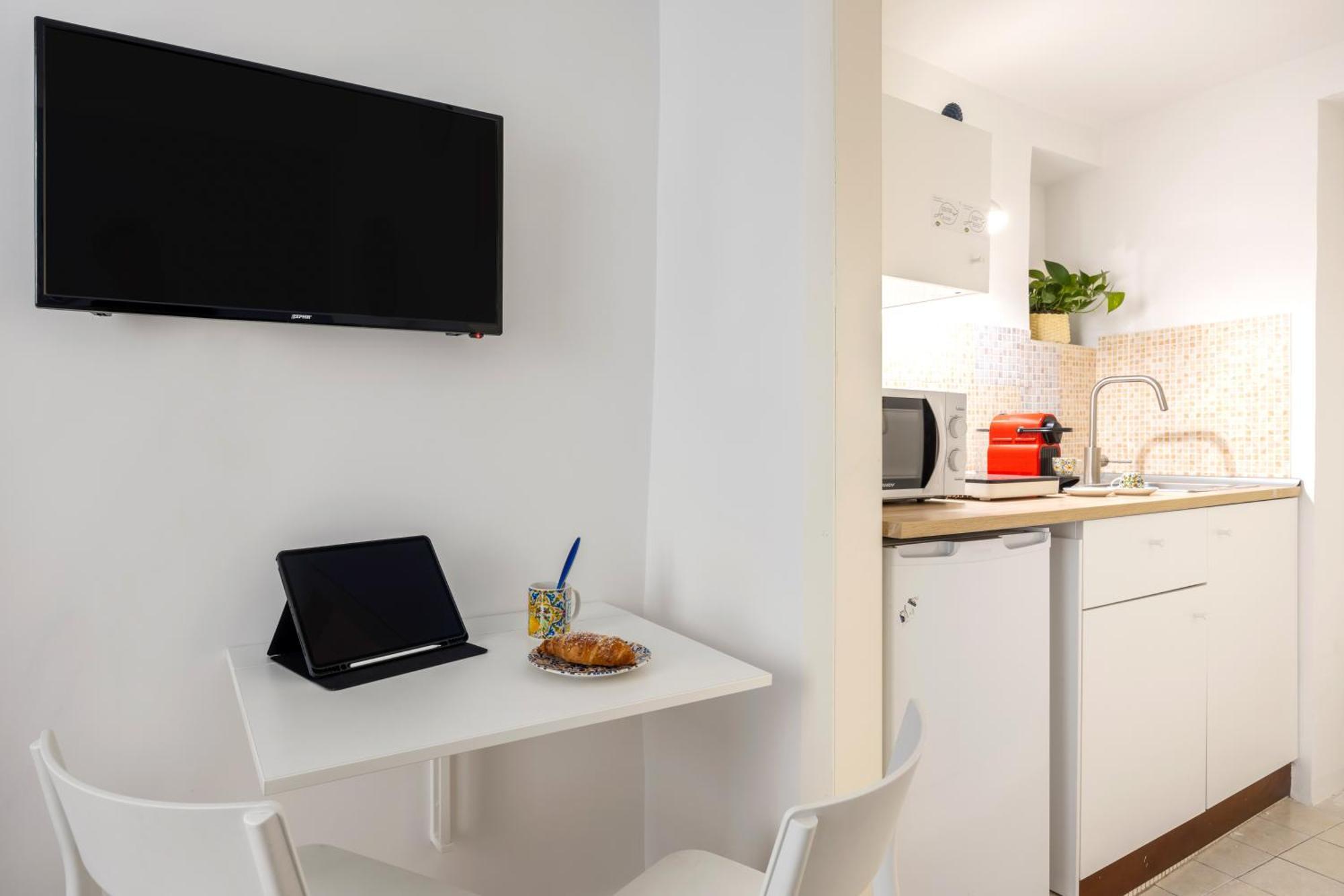 Agata E Rosalia 2 Bedroom Flat At The Quattro Canti Palermo Exterior foto